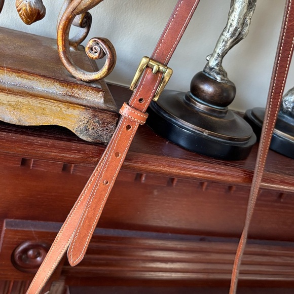 Vintage Dooney & Bourke All-Weather Pebbled Leather Zippered Crossbody Purse 80s - Picture 11 of 16